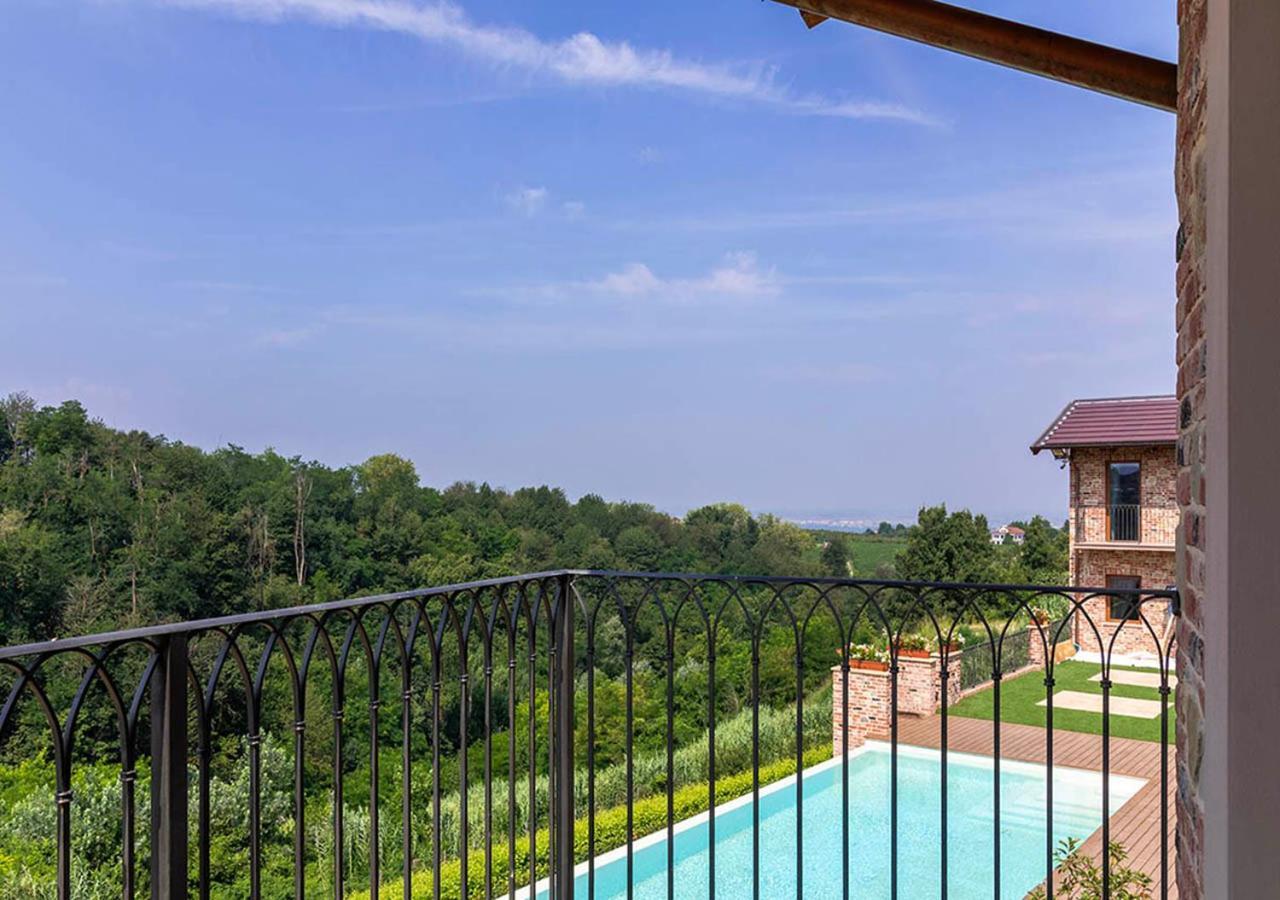 I Quattro Pozzi Guest House La Morra Bagian luar foto